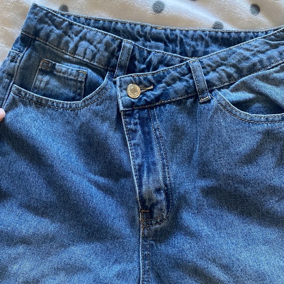 blue washed asymmetric buttoned jeans - Picture 2 of 5